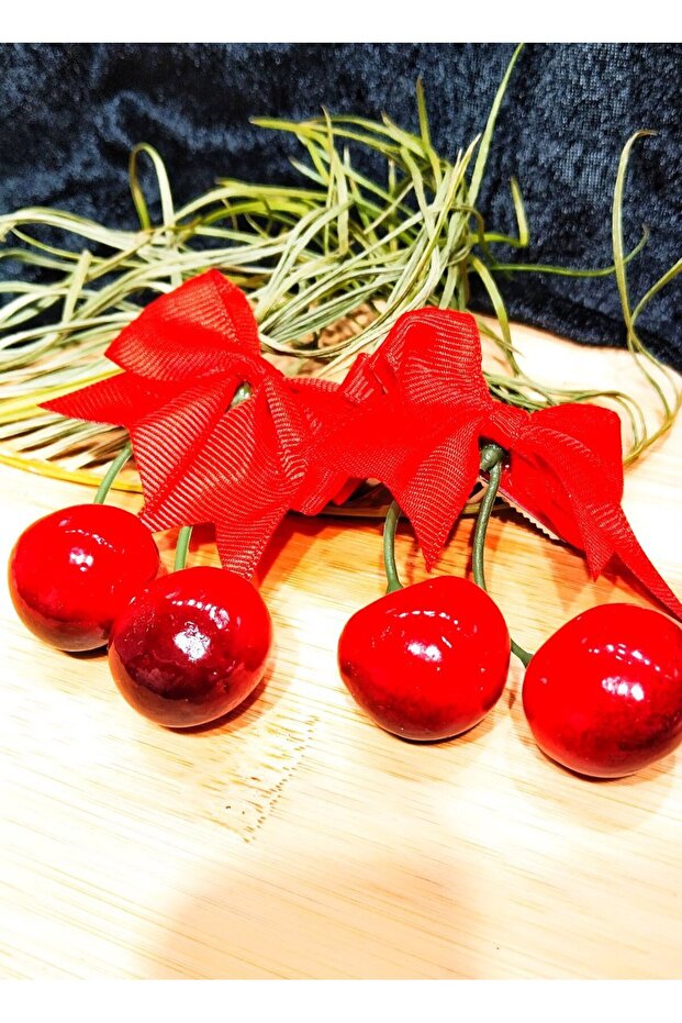 Luxury Red Cherry Buckle with Tongs