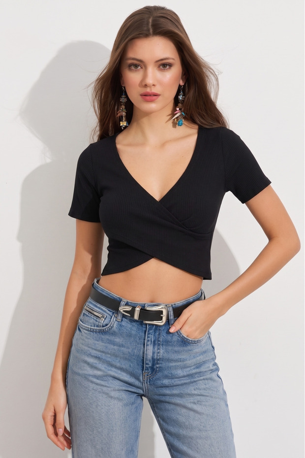 Women's Black Double-Breasted Crop Blouse App1109