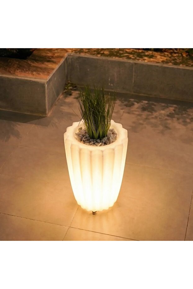 مركن زرع مودرن مع إضاءة LED مقاس صغير 30 في 40 سم