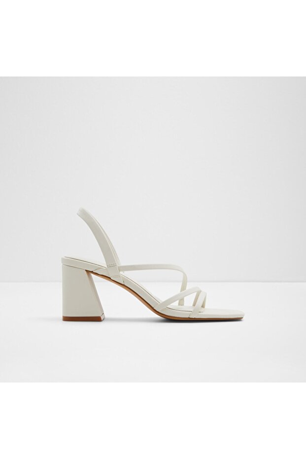 Atlanticus Womens White Sandals