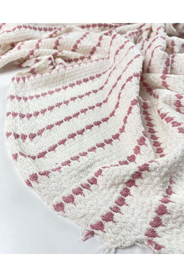 Knitted Fabric in Ecru Pink Colors 180X350Cm