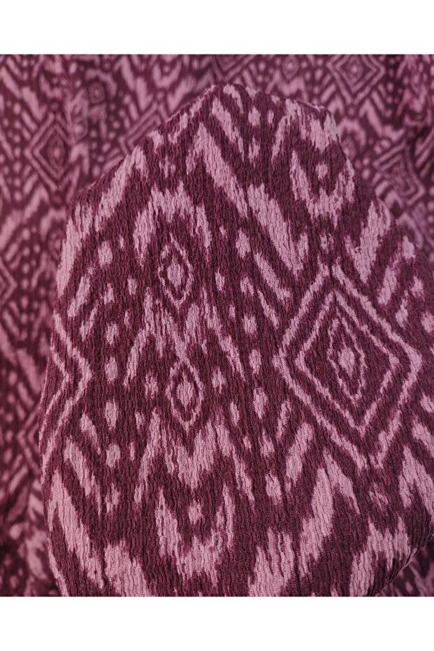 Burgundy Pink Patterned Wrinkled Jersey Fabric Width: 160cm