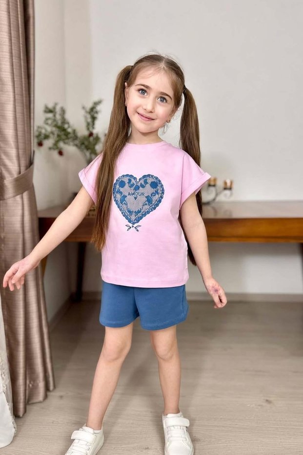Girl's Pink T-Shirt with Lace Embroidery Heart Detail on the Chest and Elastic Waist Shorts Set