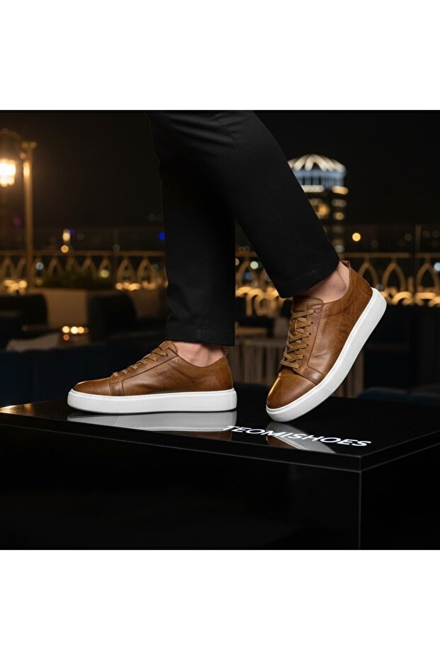 Taba Sneaker White Sole