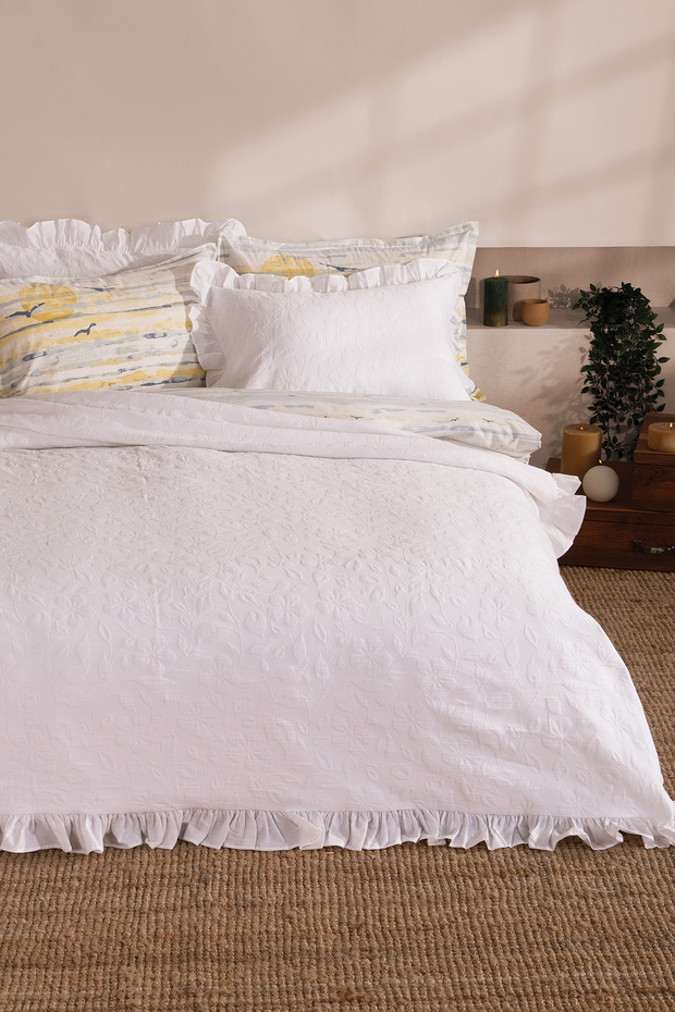 Helsa Double Bedspread Set - White - 1