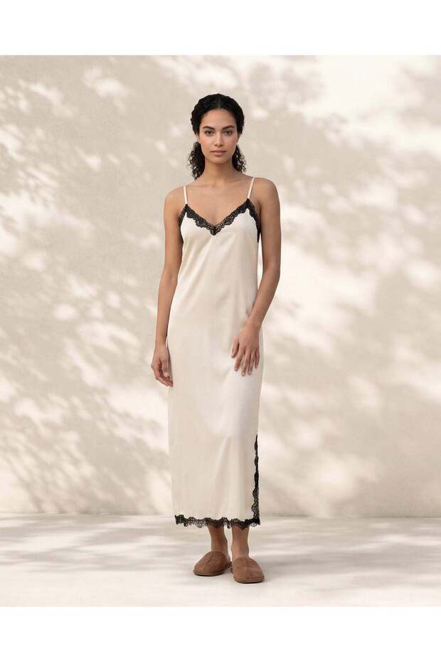 Women Cream Lace Embellished Chemise