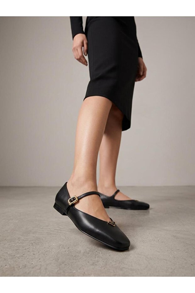 2511109Y Women's Genuine Leather Blunt Toe Buckle-Strapped Ballet Flats