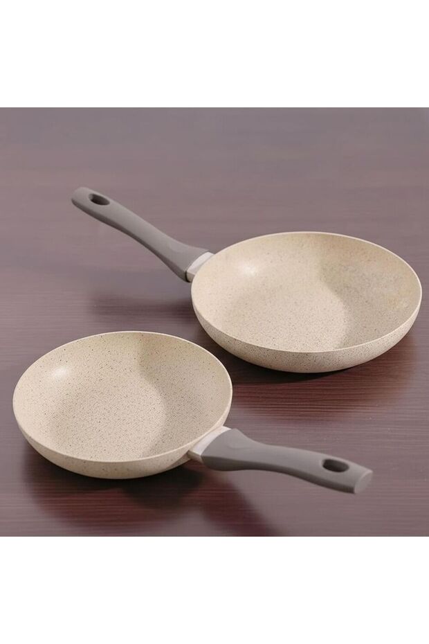 Essential 2-Piece Fry Pan Set 22,26cm