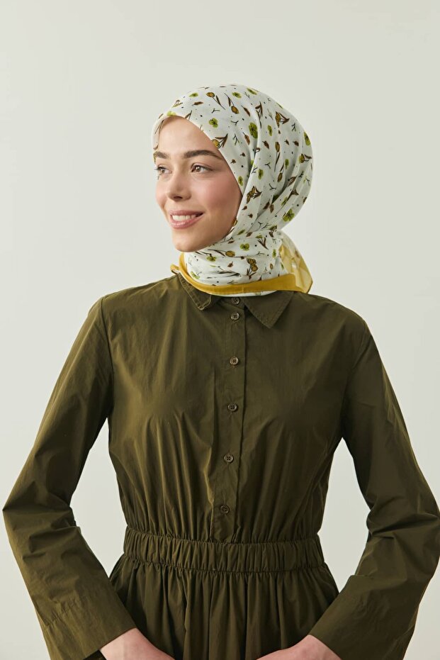 وشاح قطني من روزميرا