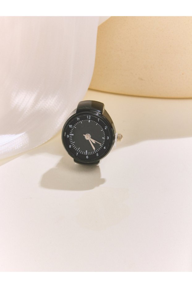 BLACK Mini Vintage Finger Ring Watch Round Creative Quartz Watches Fashion Couple Watches Accessorie