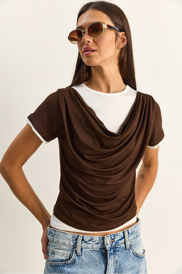 Women's Bitter Coffee Double Layered Look Degaje Collar Short Sleeve T-Shirt 6140 60286132
