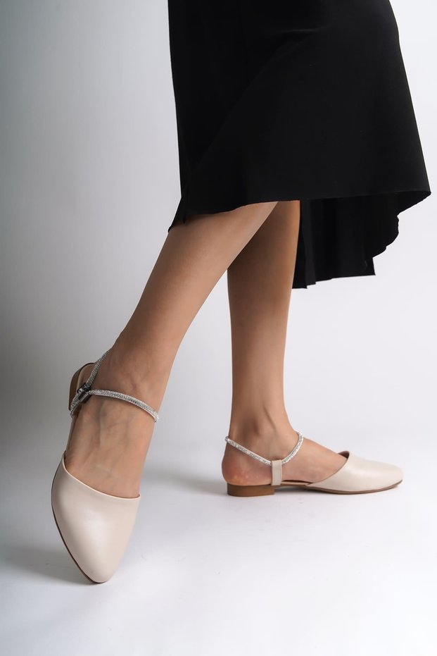 Ariana Elastic Orthopedic Comfortable Sole Ankle Stone Detailed Women's Ballerina Shoes Ckt - Cream