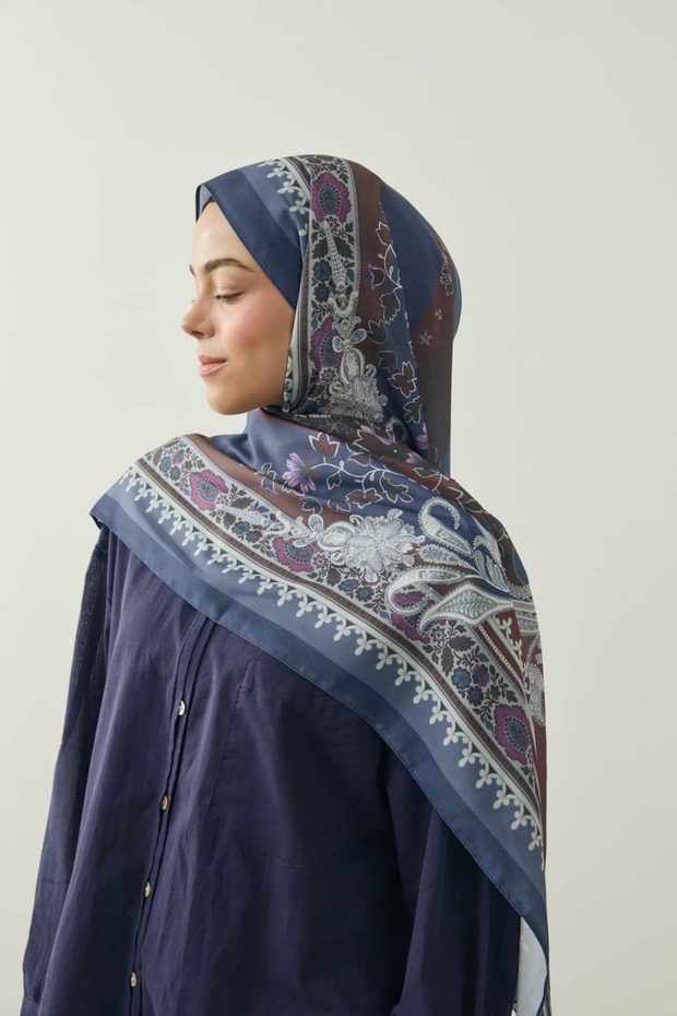 Persian Pattern Medine Silk Shawl - 3