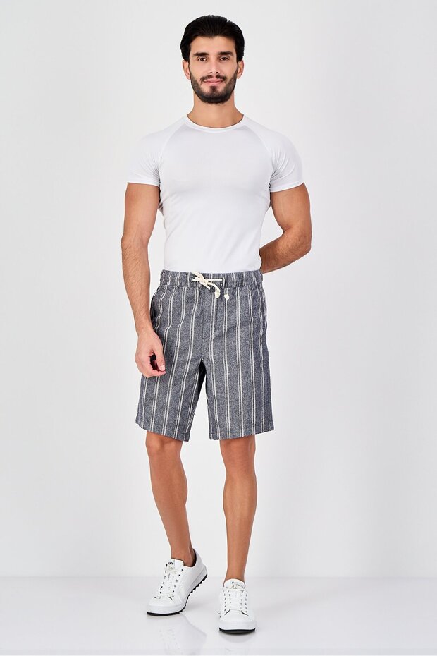 Men Stripe Basic Shorts, Grey - 3