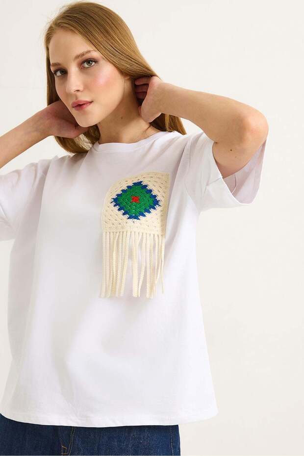 Tasseled Embroidered Crew Neck Basic Tshirt White