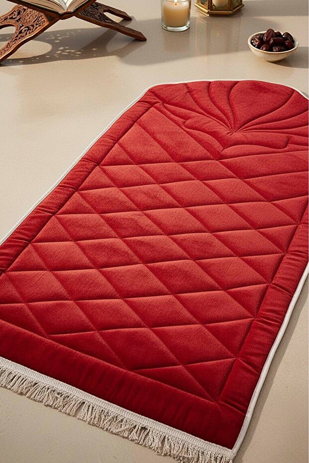 Red Quilted Padded Luxury Prayer Rug 65X115 cm