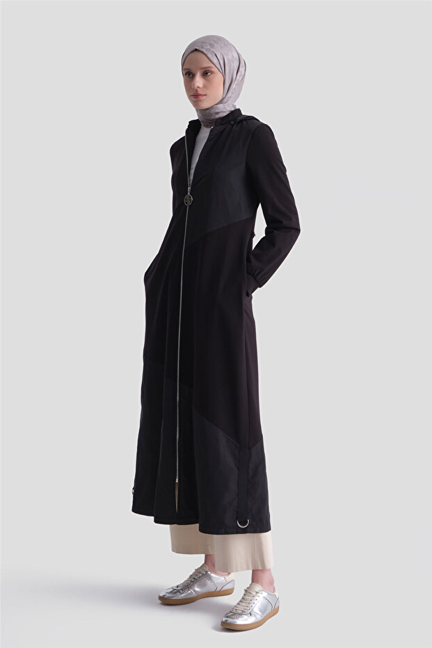 Comfortable cut overcoat black