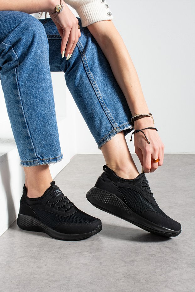Women's Sneaker Sports Shoes for Daily Wear Orthopedic Soft Light Sole