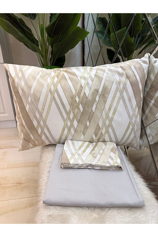 Single Bed Sheet and Pillowcase Set Without Elastic - 2