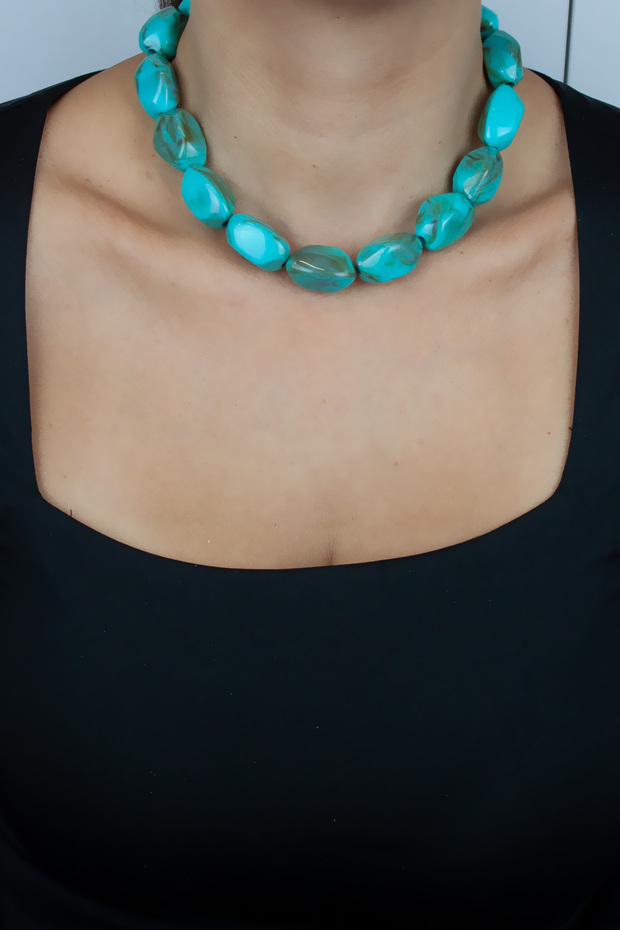 Large Form Green Women's Necklace