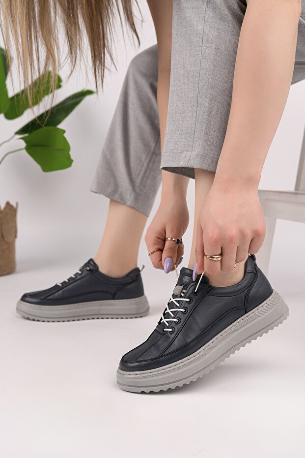 Genuine Leather Women's Daily Light Comfortable Sneaker Shoes Dd1997