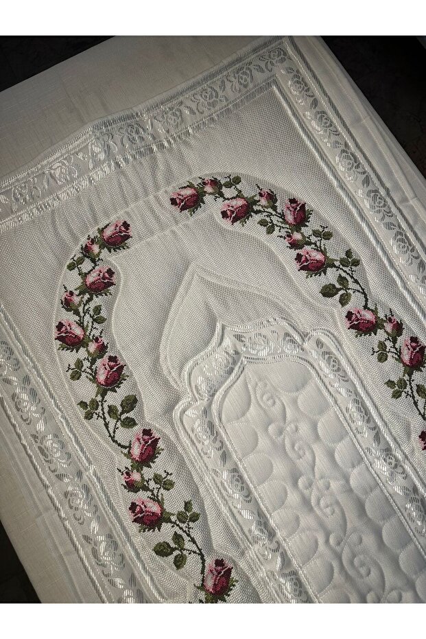 Tulip Patterned Machine-Made Single Prayer Mat