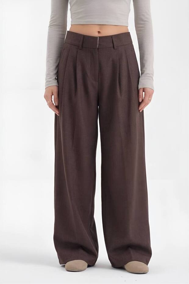 Women's Linen Fabric Pleated Detailed Inner Belt Garnished Design Trousers