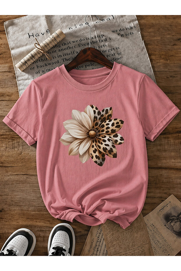Leopard Daisy Printed Oversize Tee / T-Shirt
