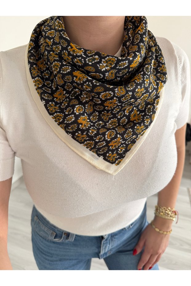 Soft Textured Women's Scarf - Yellow Pattern