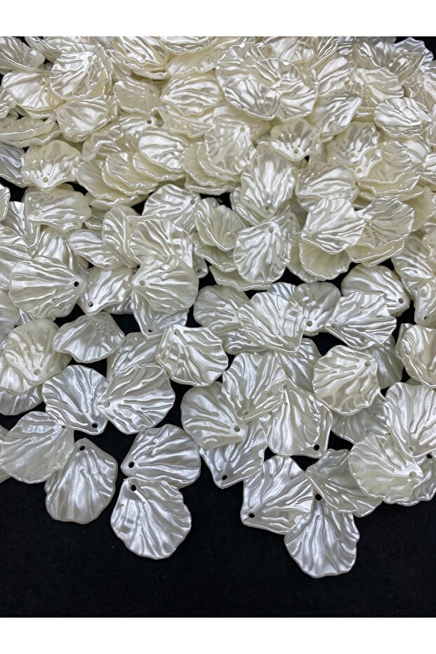 50Gr Oyster Leaf Model Luxury Plated Pearlescent Cream Pearl Beads, Keychain, Crown, Jewelry (~55 Pieces)
