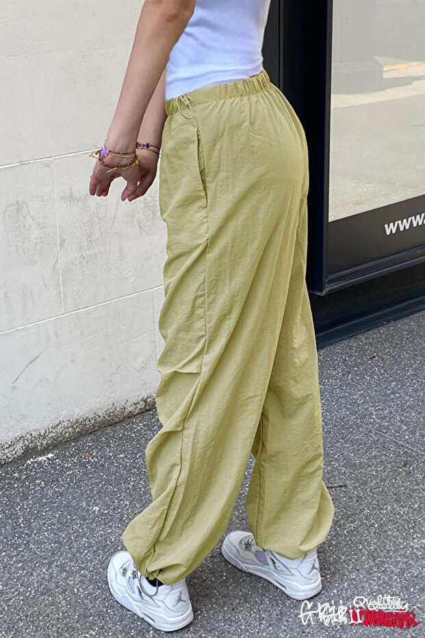 Pleated Jogger Parachute Pants with Elastic Waist and Cuffs and Stopper