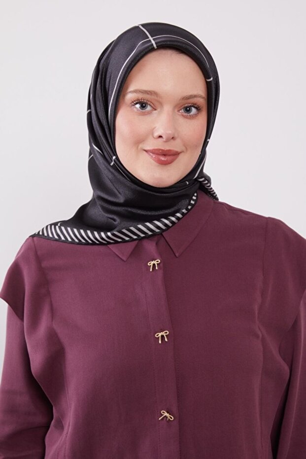 Striped Pattern Sparkling Crystal Scarf