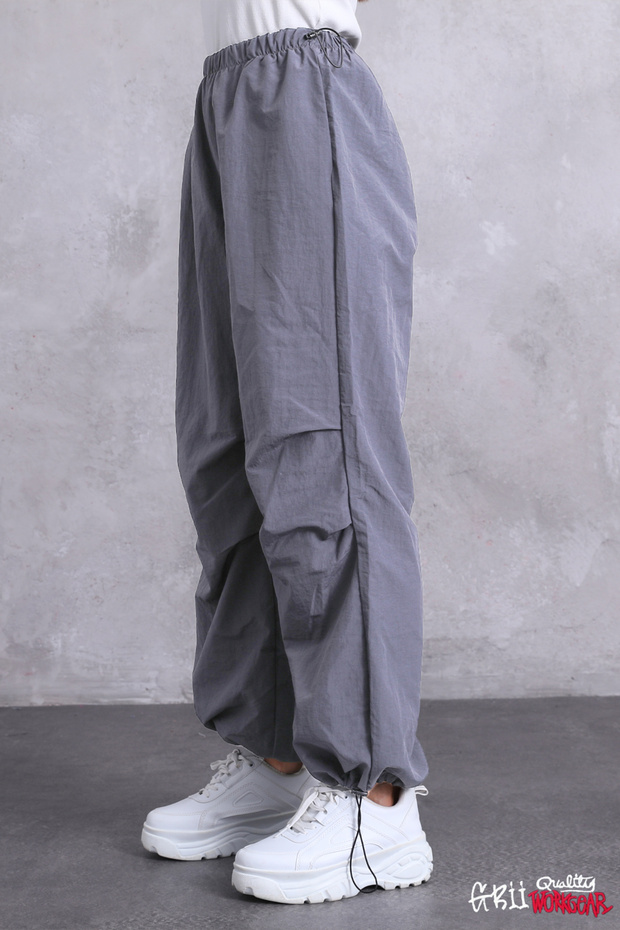 Pleated Jogger Parachute Pants with Elastic Waist and Cuffs and Stopper