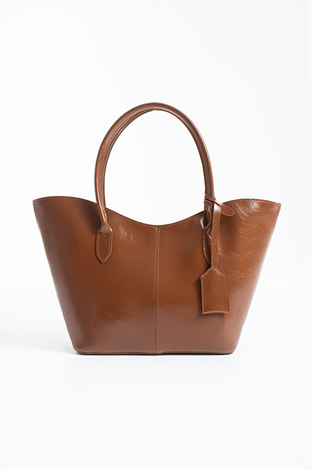 Women's Handbag with Tan Leather Accessories, Spacious and Convenient
