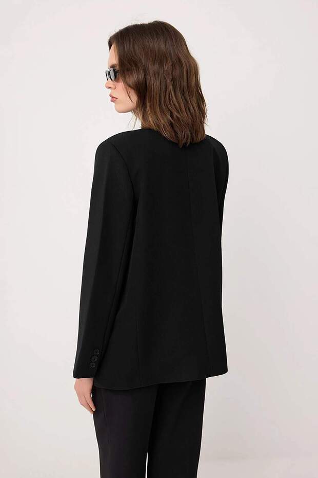 Siyah Dik Yakalı Rahat Kalıp Astarlı Vatkalı Blazer Ceket TWOSS26BC00052 - 4