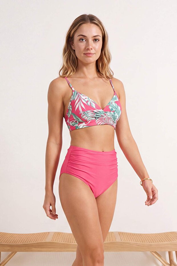 Tropikal Desenli Drapeli Üçgen Kaplı Hipster Yüksek Bel Bikini Takımı TBESS25BT00202 - 1