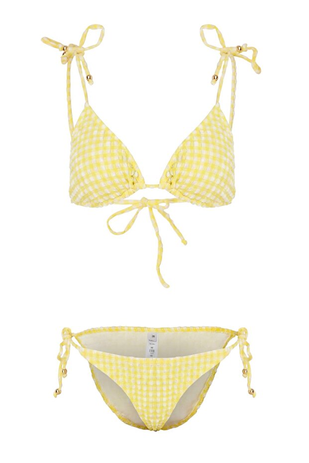 Sarı Ekose Dokulu Üçgen Kaplı Boncuk Aksesuarlı Düşük Bel Regular Bikini Takımı TBESS26BT00027 - 4