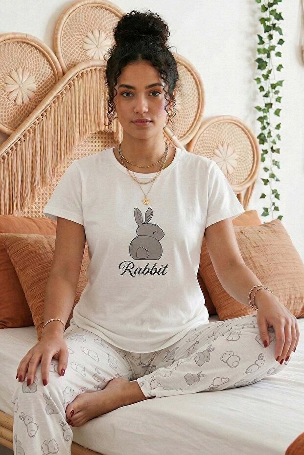 طقم بيجاما جيرسي للنساء، بطبعة شعار Rabbit وبنطلون بنقشة أرانب