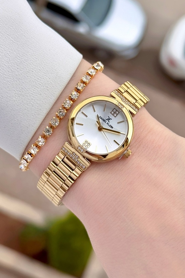 Steel Cord 3 Atm Water Resistant Women's Wristwatch