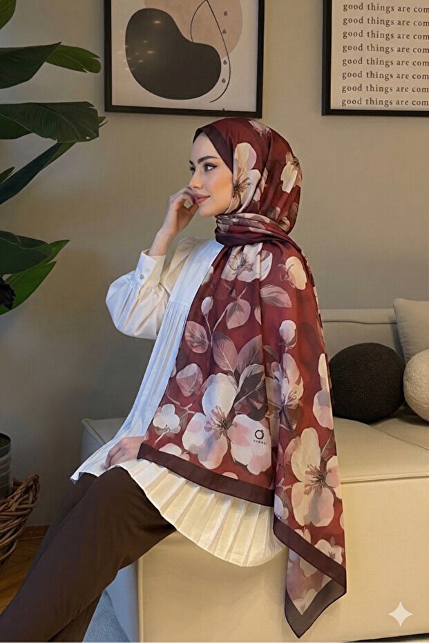 Mystic Bloom Pattern Cotton Silk Shawl Red