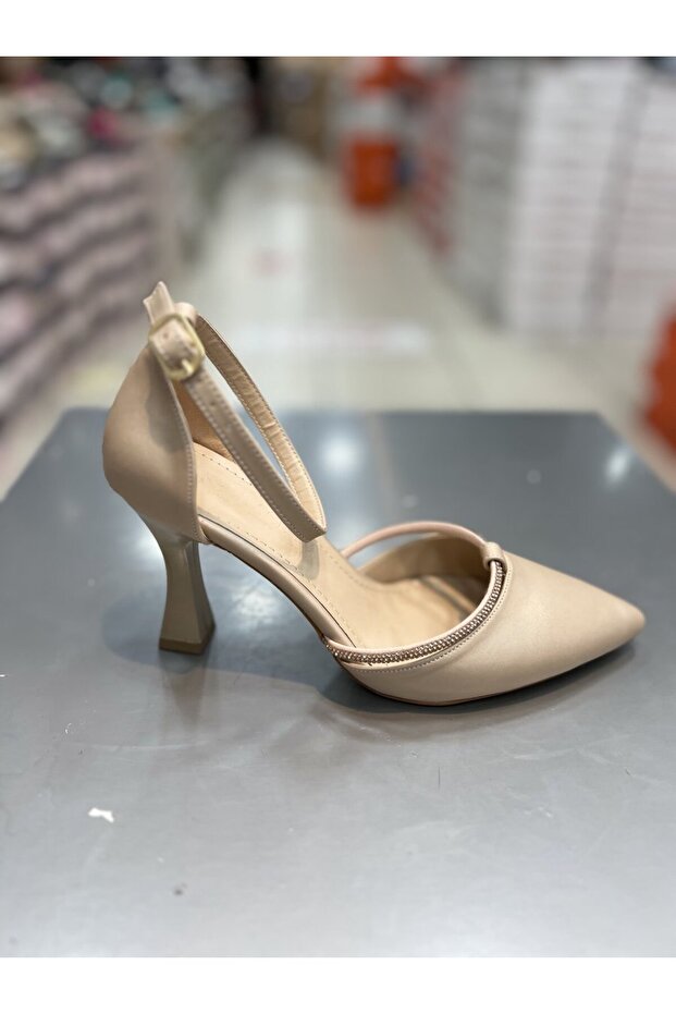 Serrace Thin Stone Belted Stylish Heeled Shoes