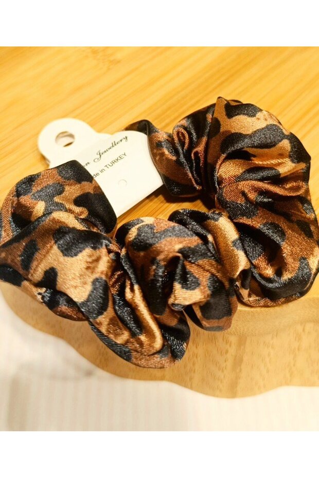 Luxurious Figured Leopard Patterned Rubber Buckle