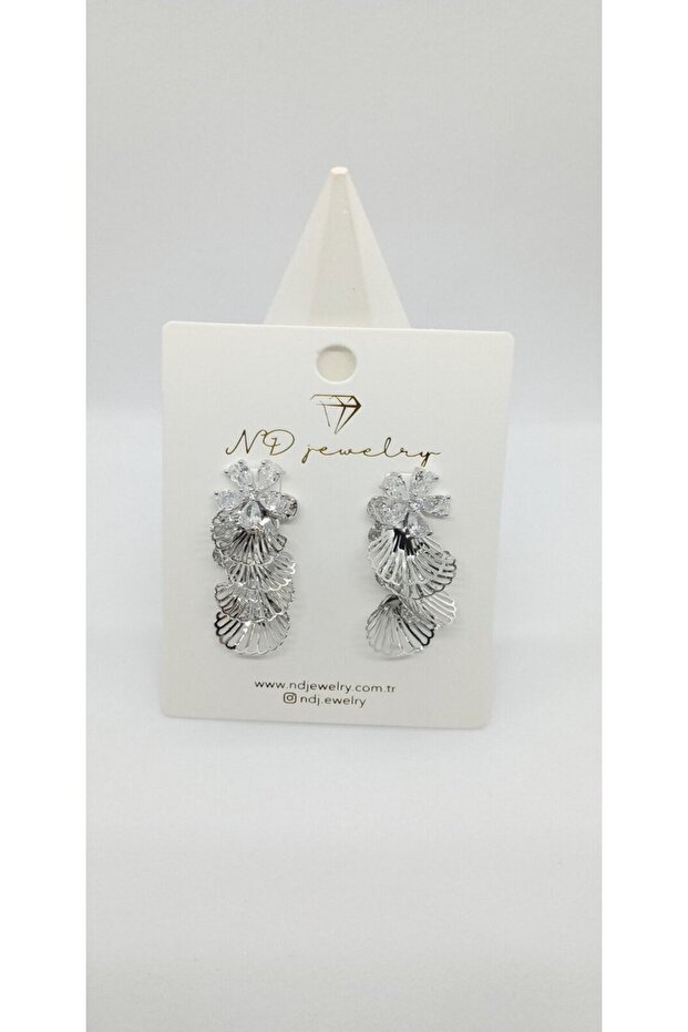 Silver Color Stone Flower and Oyster Figured Dangle Earrings