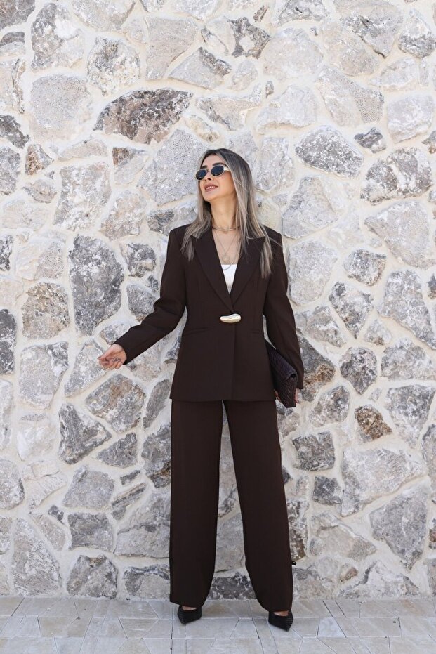 Coffee Drip Button Detailed Blazer Suit