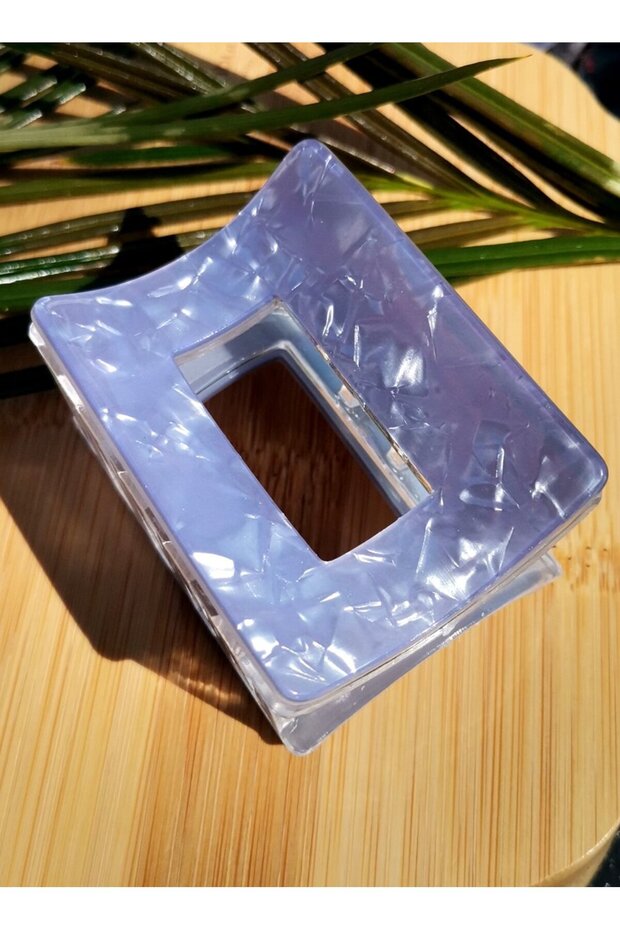 Luxurious Figured Pinch Buckle