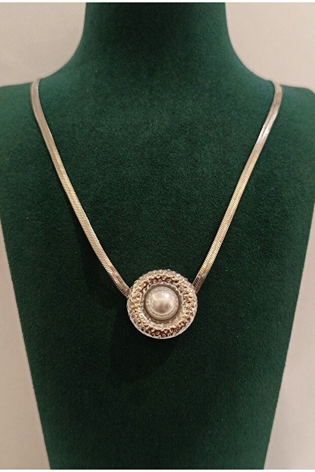 Silver Color Luxury Pearl Figured Ornate Necklace
