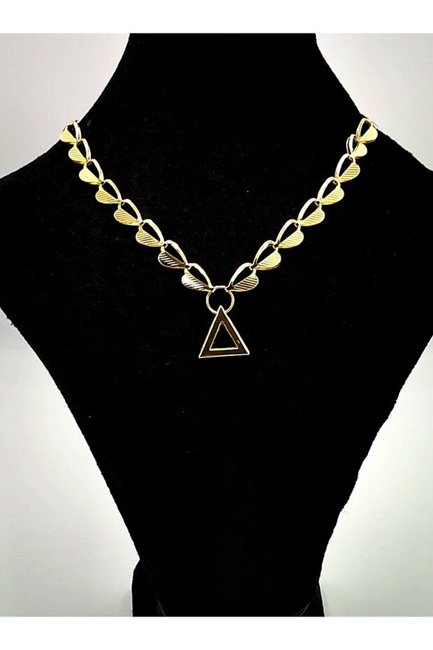 Luxury Non-Tarnish Necklace with Gold-Color Chain Figure