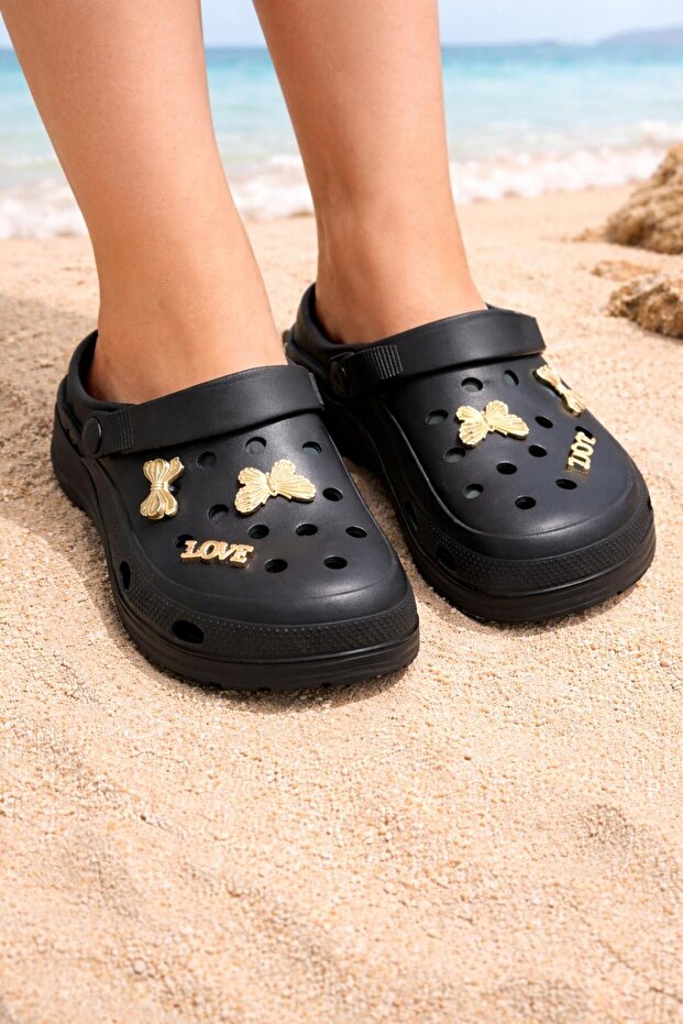 It Is Recommended to Buy a Bigger Size Than Usual for Slippers.
