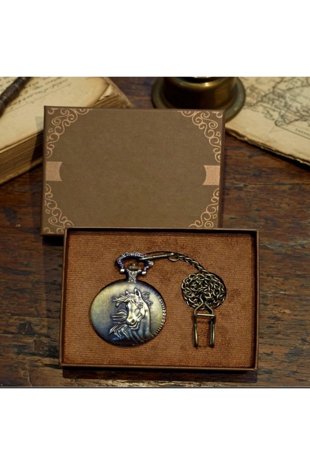 Mr Vintage Chain Pocket Watch Golden Yellow Metal Quartz Movement Antique Watch with Chain Gift