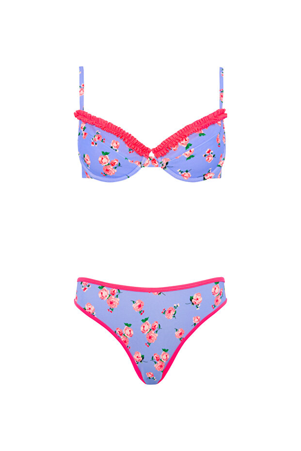 Banou Bikini in Souci